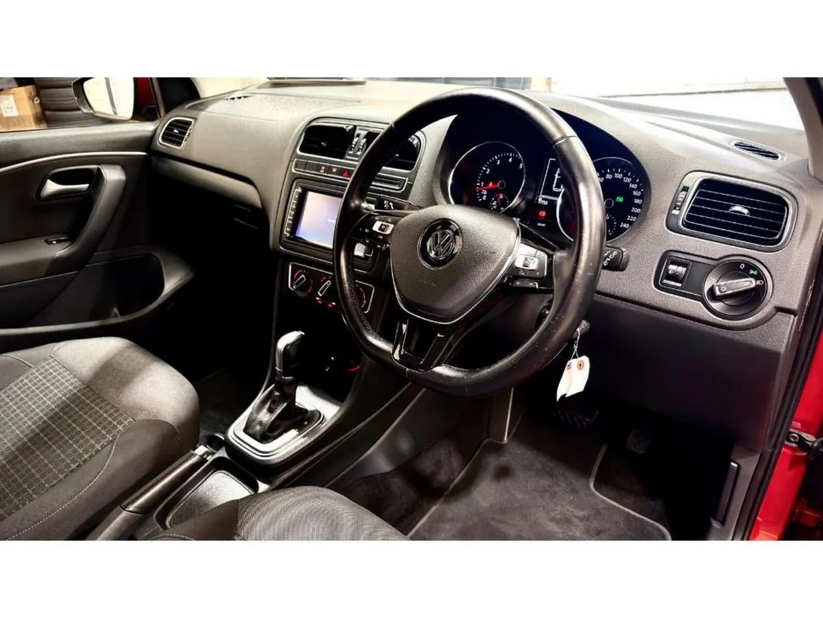 Volkswagen Polo Hatchback, Petrol, 2015, Red