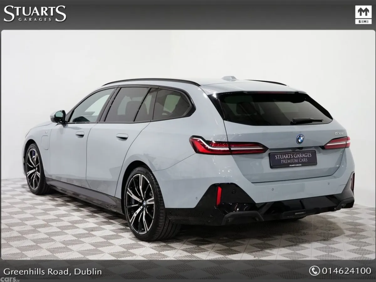 BMW 5-Series Estate, Petrol Plug-in Hybrid, 2025, Grey