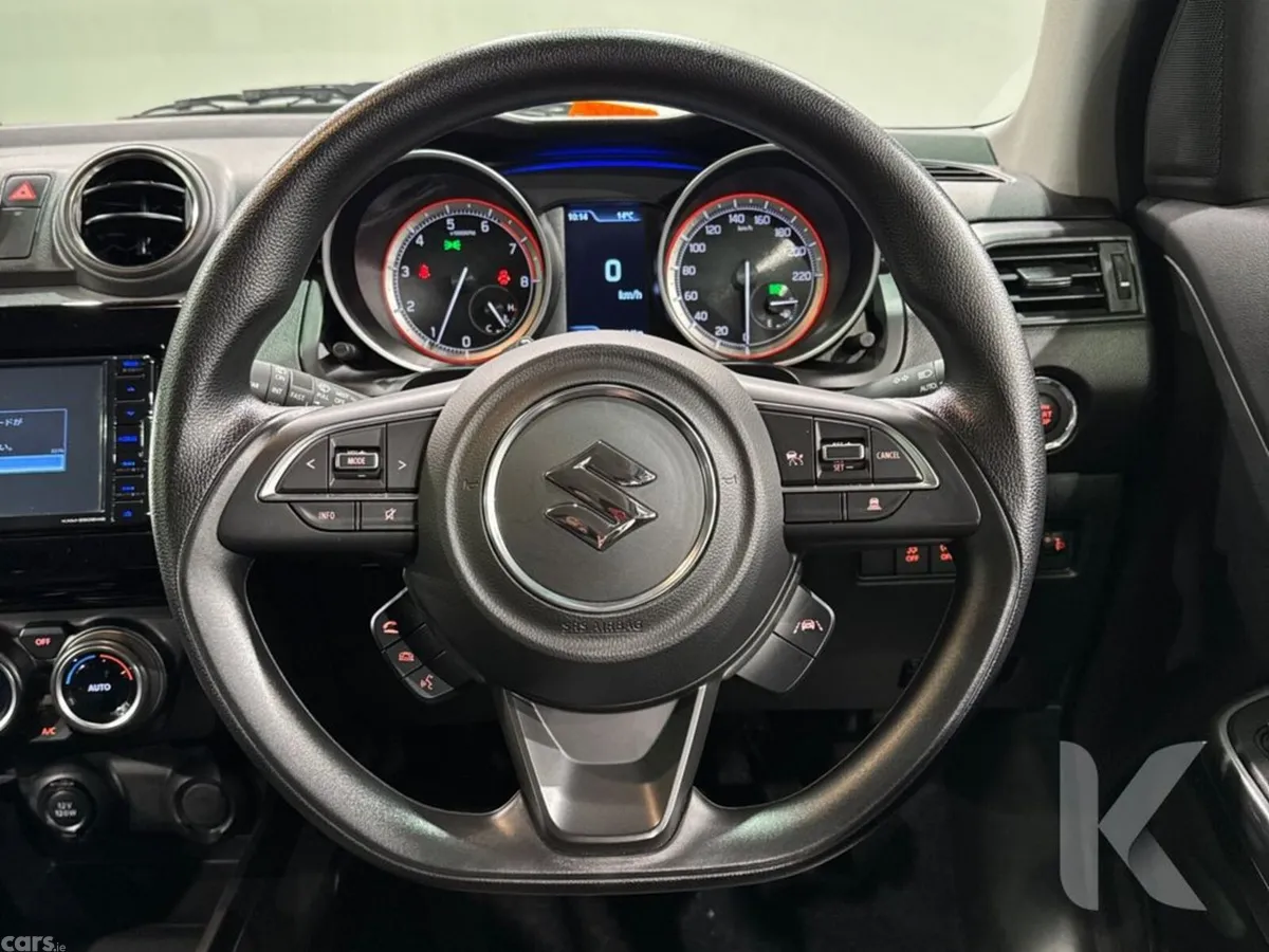 Suzuki Swift Hatchback, Petrol Hybrid, 2022, Silver