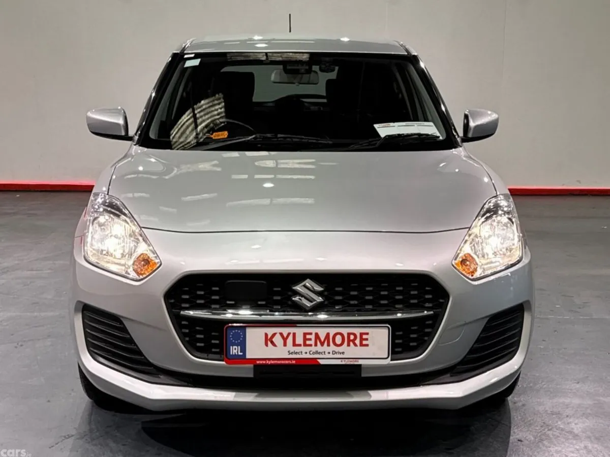 Suzuki Swift Hatchback, Petrol Hybrid, 2022, Silver