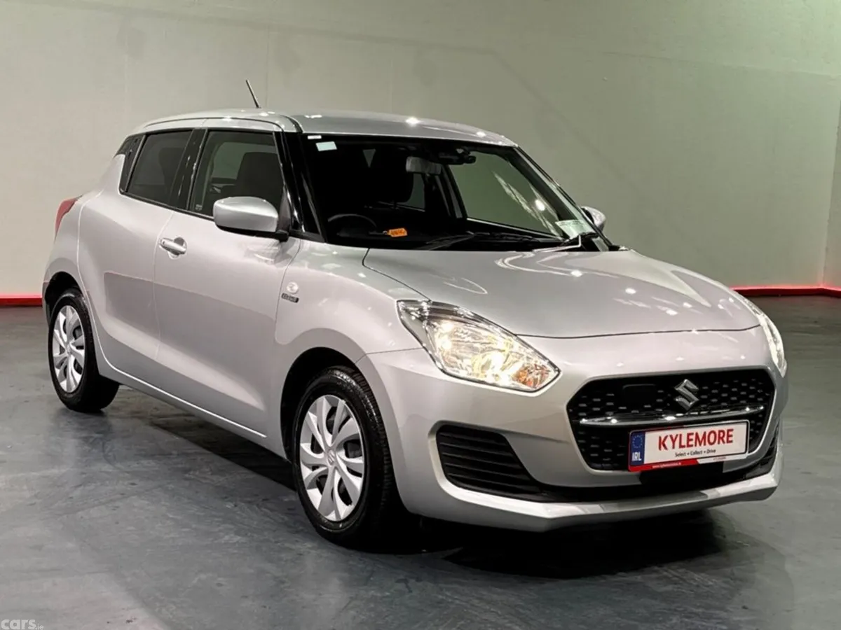 Suzuki Swift Hatchback, Petrol Hybrid, 2022, Silver