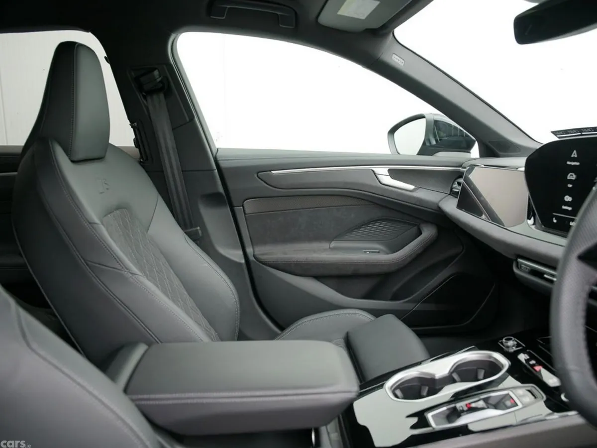 Audi A6 Saloon, Petrol Plug-in Hybrid, 2025, Blue