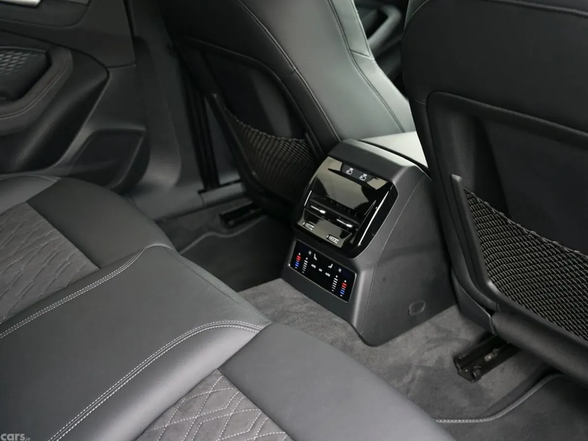 Audi A6 Saloon, Petrol Plug-in Hybrid, 2025, Blue