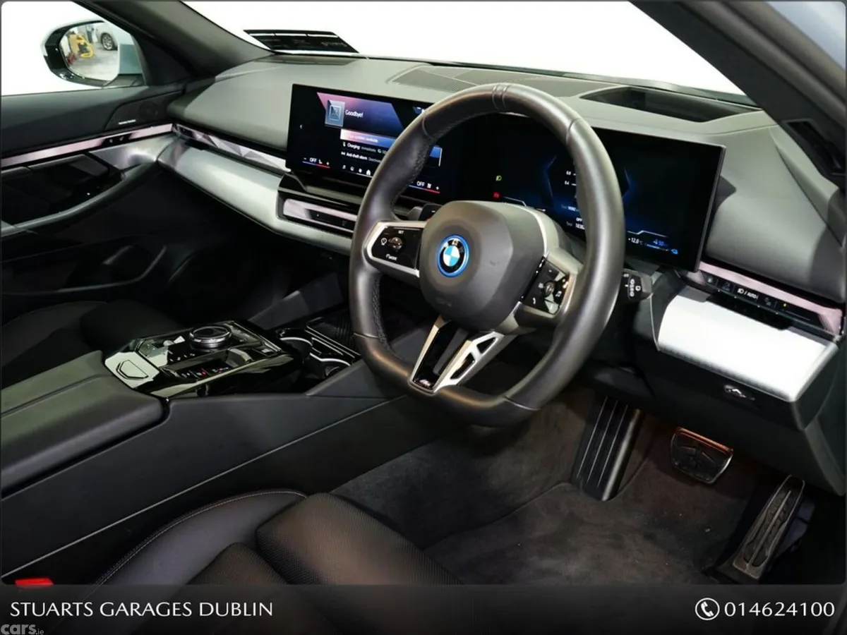 BMW 5-Series Estate, Petrol Plug-in Hybrid, 2025, Grey