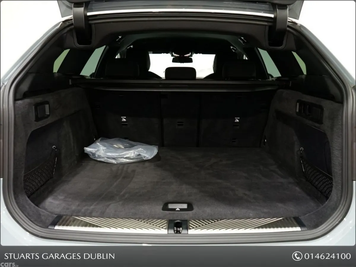 BMW 5-Series Estate, Petrol Plug-in Hybrid, 2025, Grey