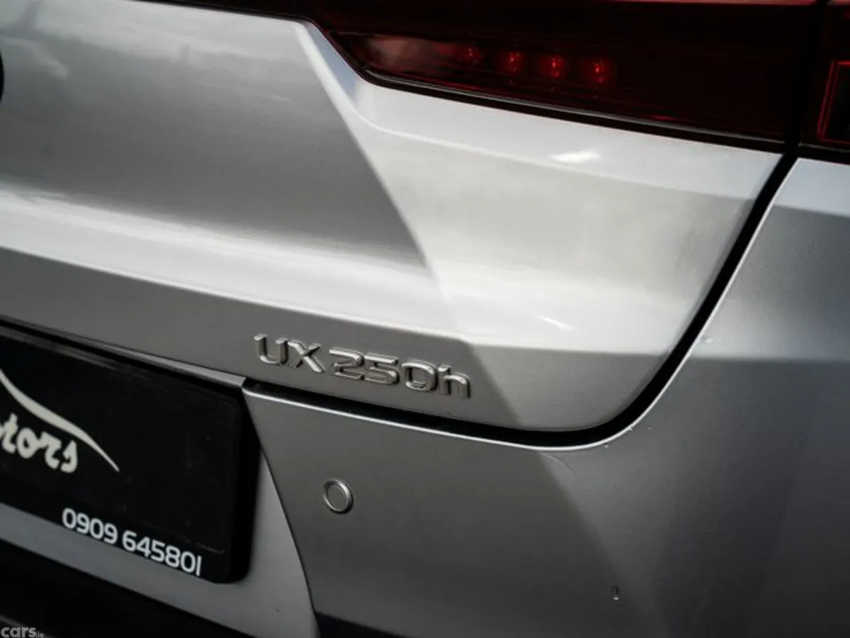 Lexus UX Estate, Petrol Hybrid, 2023, Silver