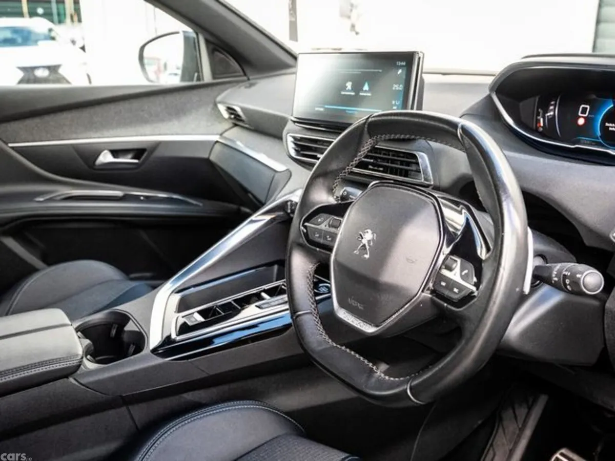 Peugeot 3008 MPV, Diesel, 2024, Grey
