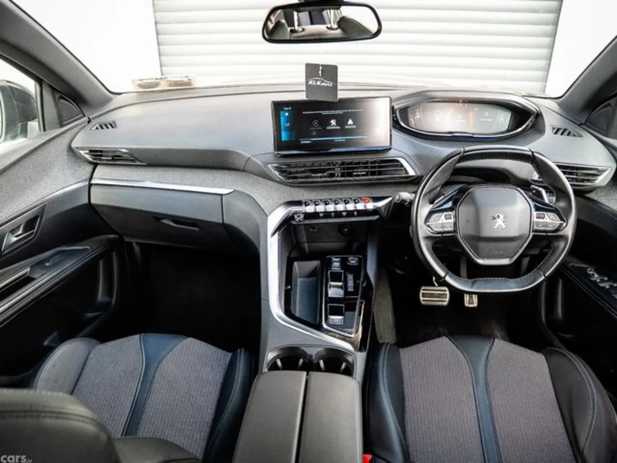 Peugeot 3008 MPV, Diesel, 2024, Grey