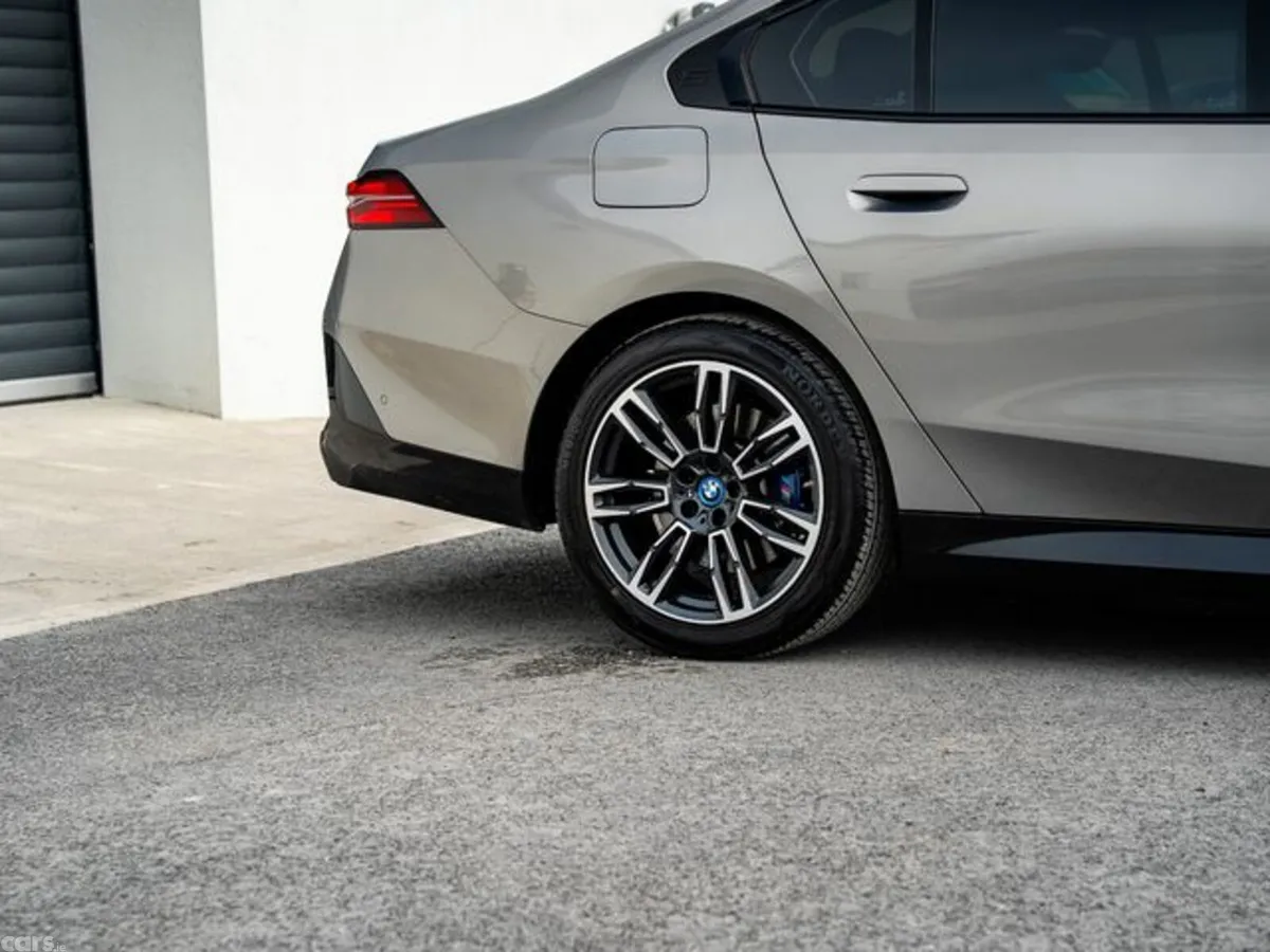 BMW 5-Series Saloon, Petrol Plug-in Hybrid, 2024, Grey