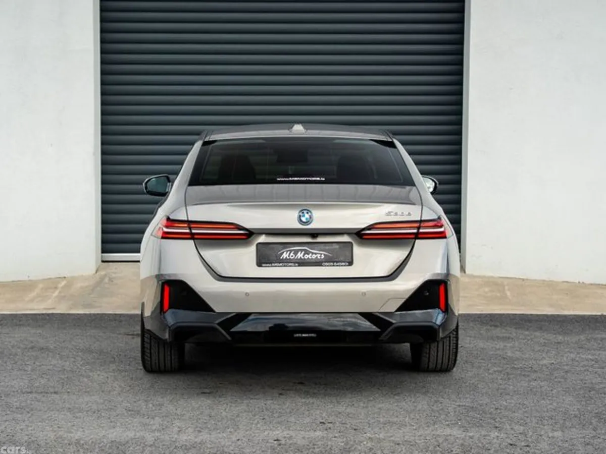 BMW 5-Series Saloon, Petrol Plug-in Hybrid, 2024, Grey