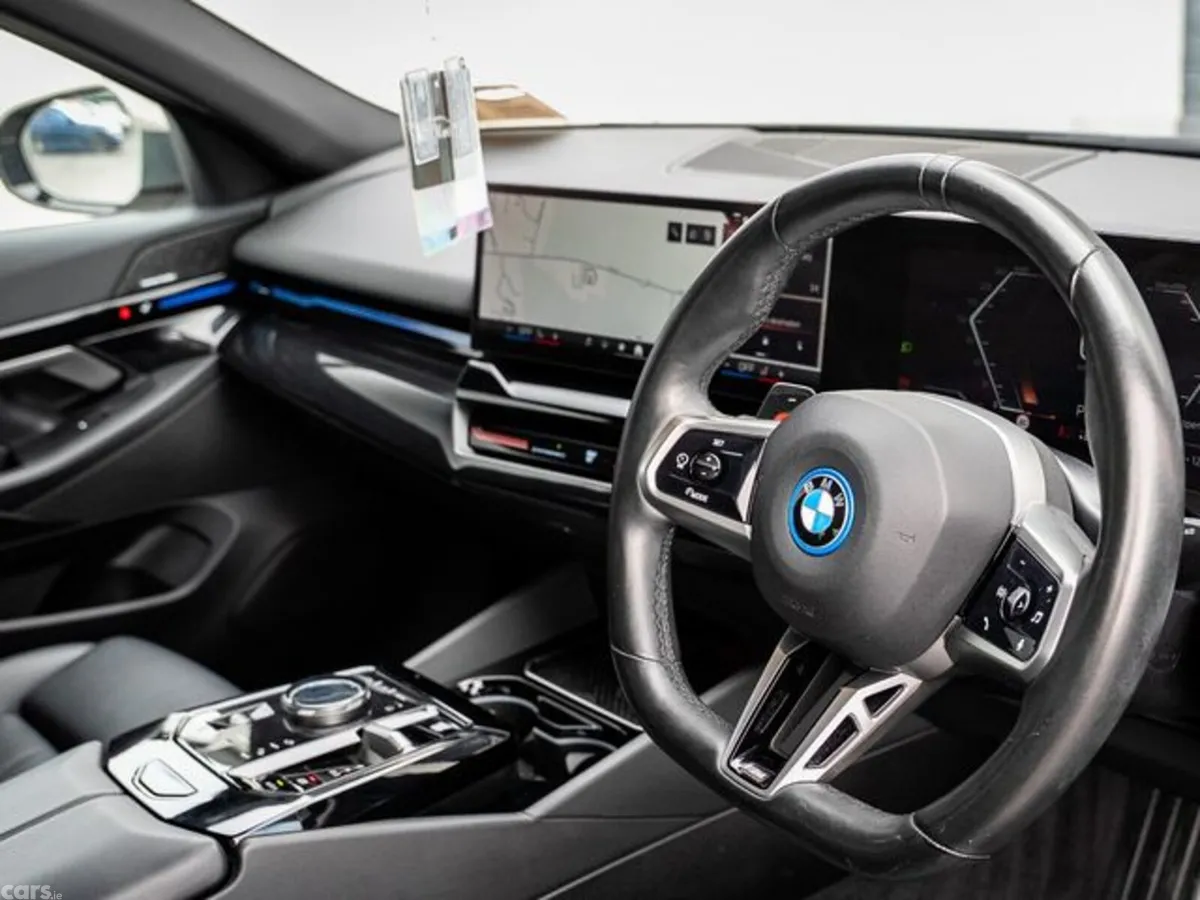 BMW 5-Series Saloon, Petrol Plug-in Hybrid, 2024, Grey