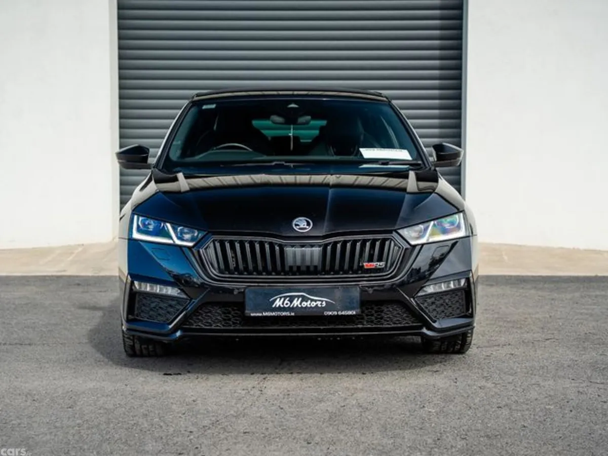 Skoda Octavia Saloon, Diesel, 2024, Black