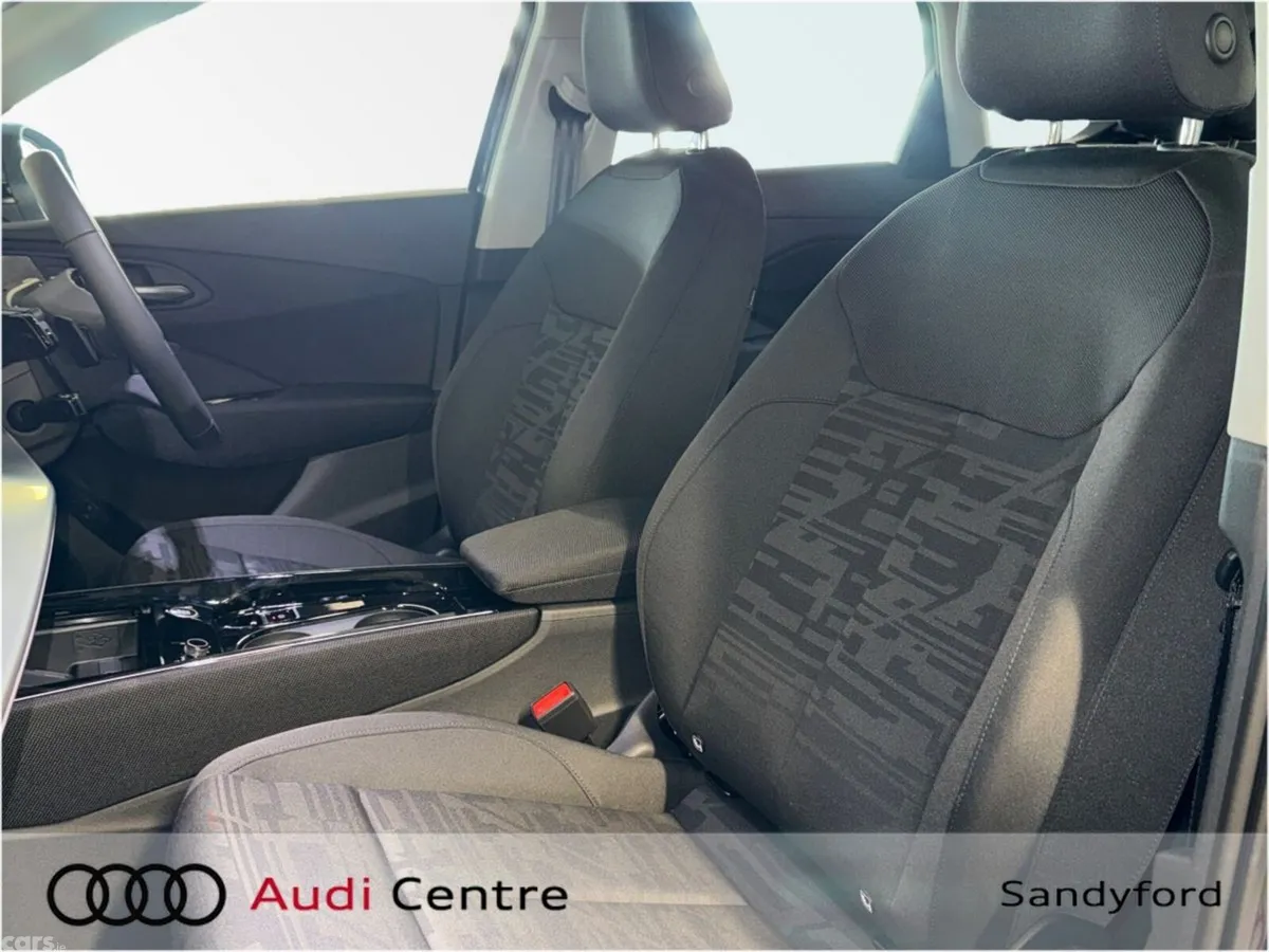 Audi Q3 SUV, Petrol Plug-in Hybrid, 2026, Black