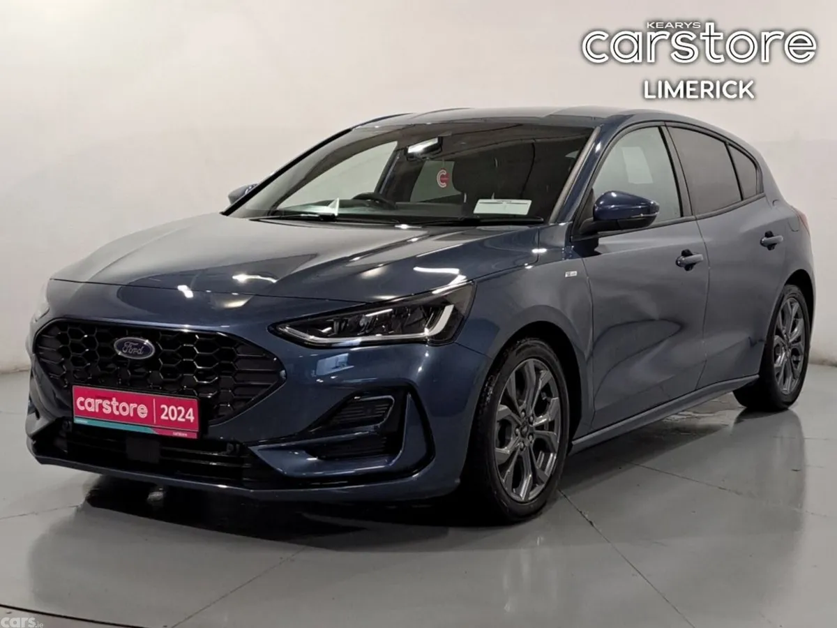 Ford Focus Hatchback, Diesel, 2024, Blue