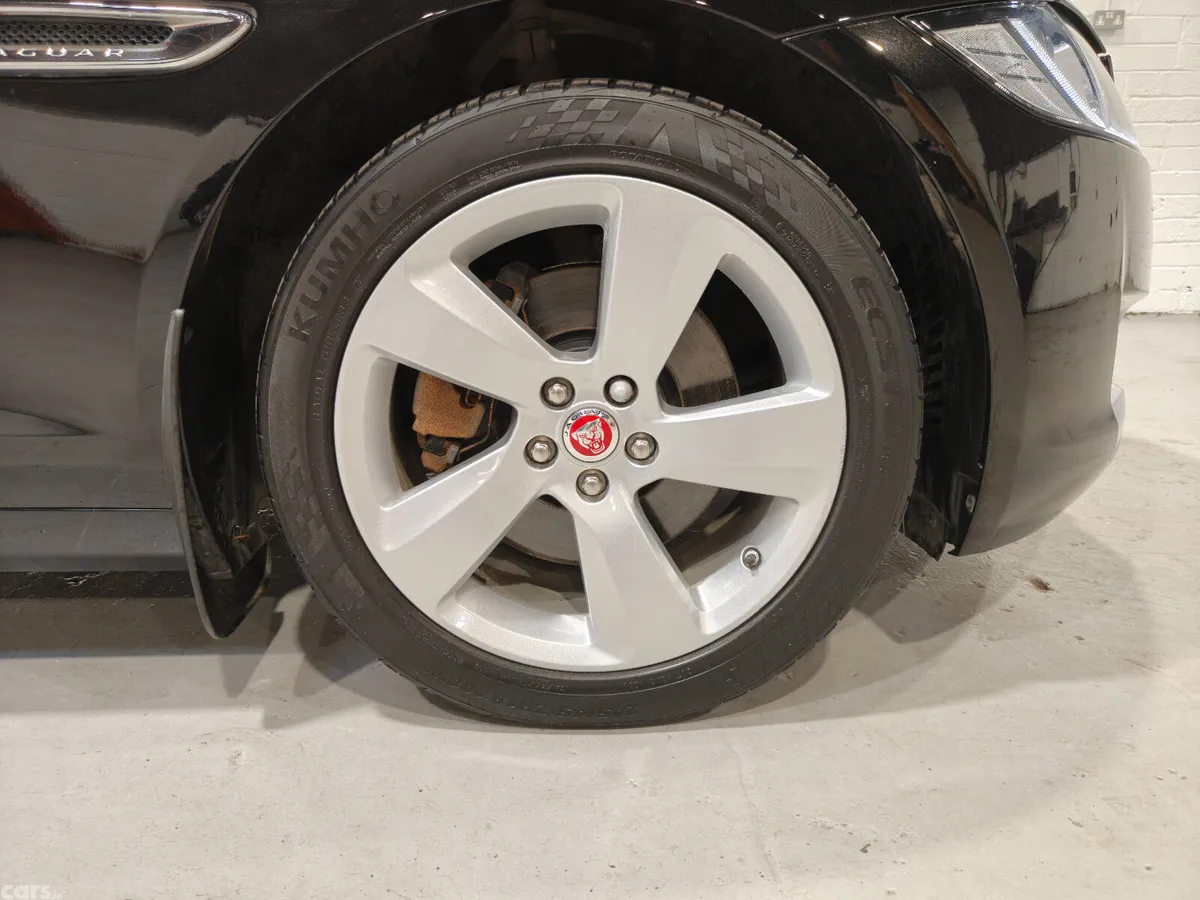 Jaguar XF Saloon, Diesel, 2017, Black