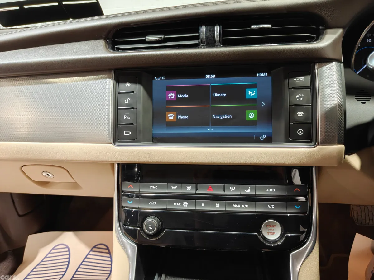 Jaguar XF Saloon, Diesel, 2017, Black