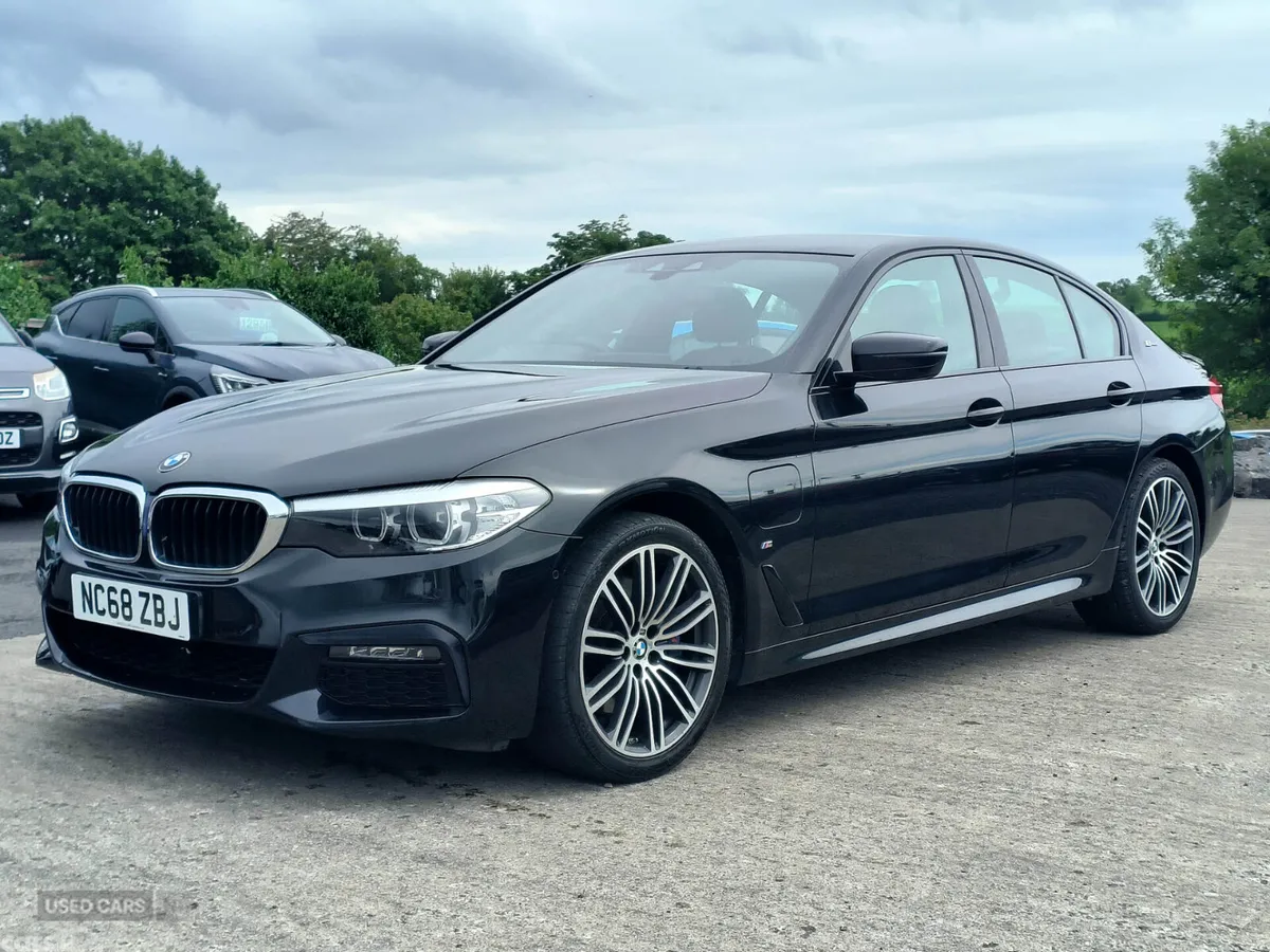 BMW 5-Series Saloon, Petrol Hybrid, 2019, Black