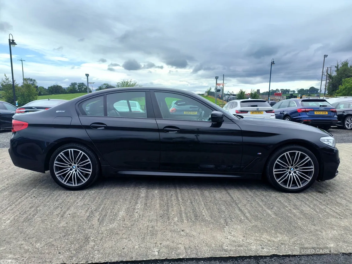 BMW 5-Series Saloon, Petrol Hybrid, 2019, Black