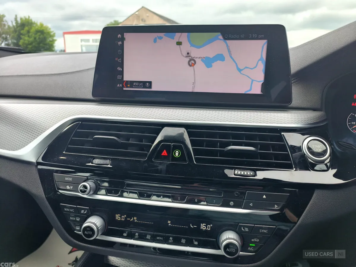 BMW 5-Series Saloon, Petrol Hybrid, 2019, Black