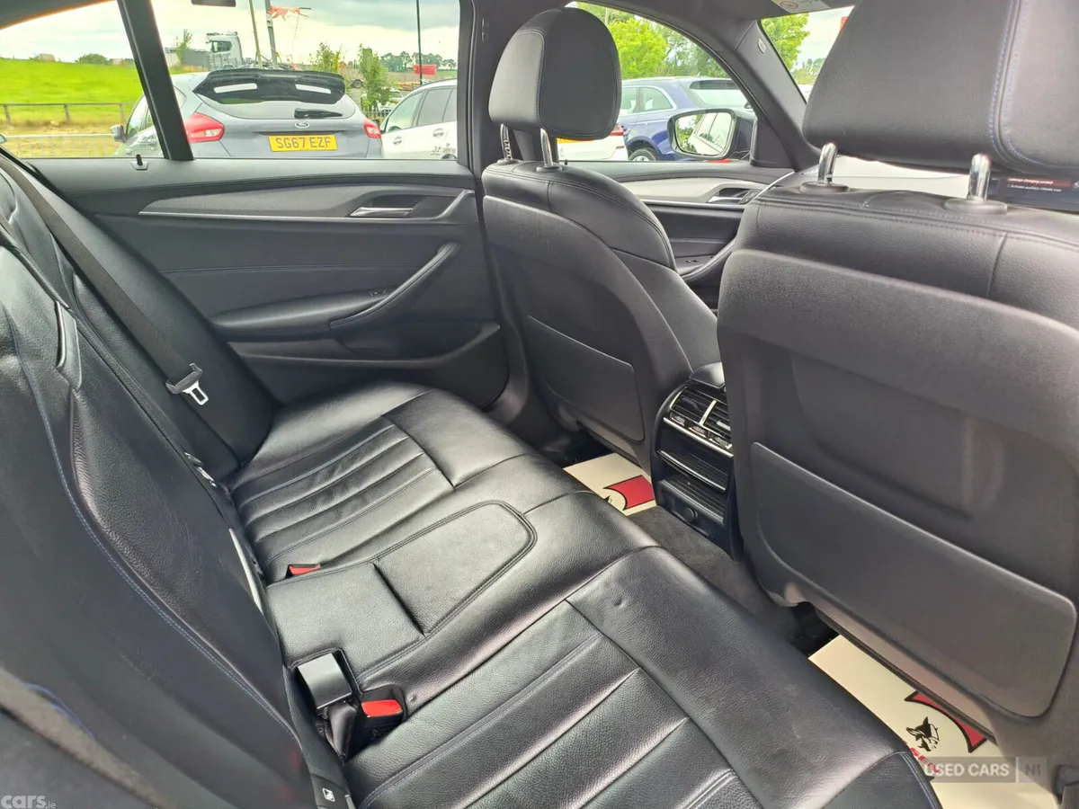 BMW 5-Series Saloon, Petrol Hybrid, 2019, Black