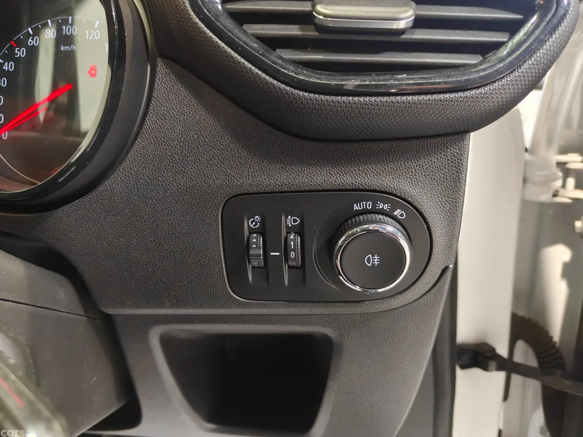 Opel Crossland X SUV, Petrol, 2021, White