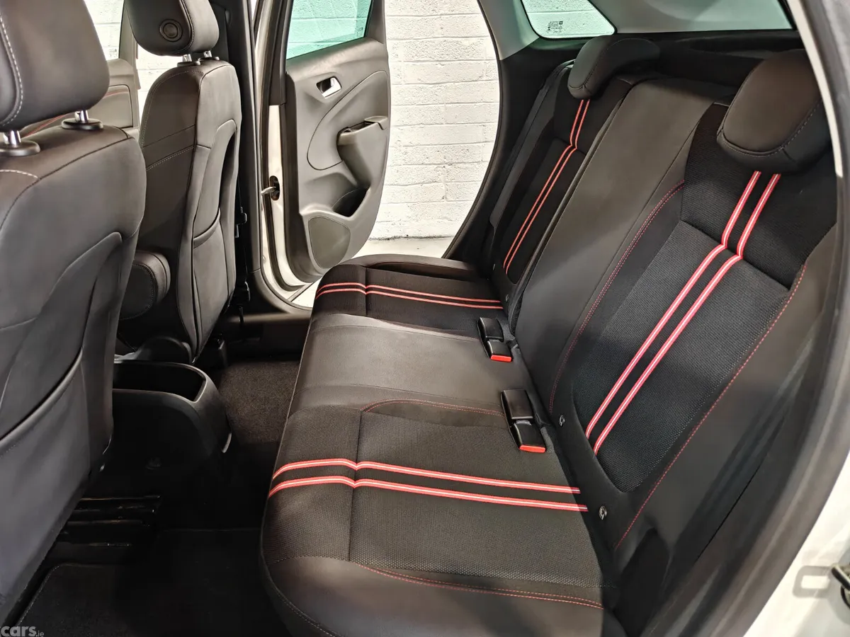 Opel Crossland X SUV, Petrol, 2021, White
