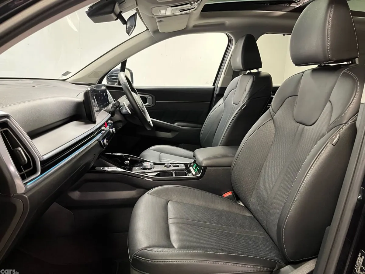 Kia Sorento SUV, Petrol Plug-in Hybrid, 2025, Blue