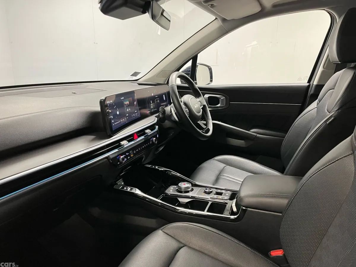 Kia Sorento SUV, Petrol Plug-in Hybrid, 2025, Blue
