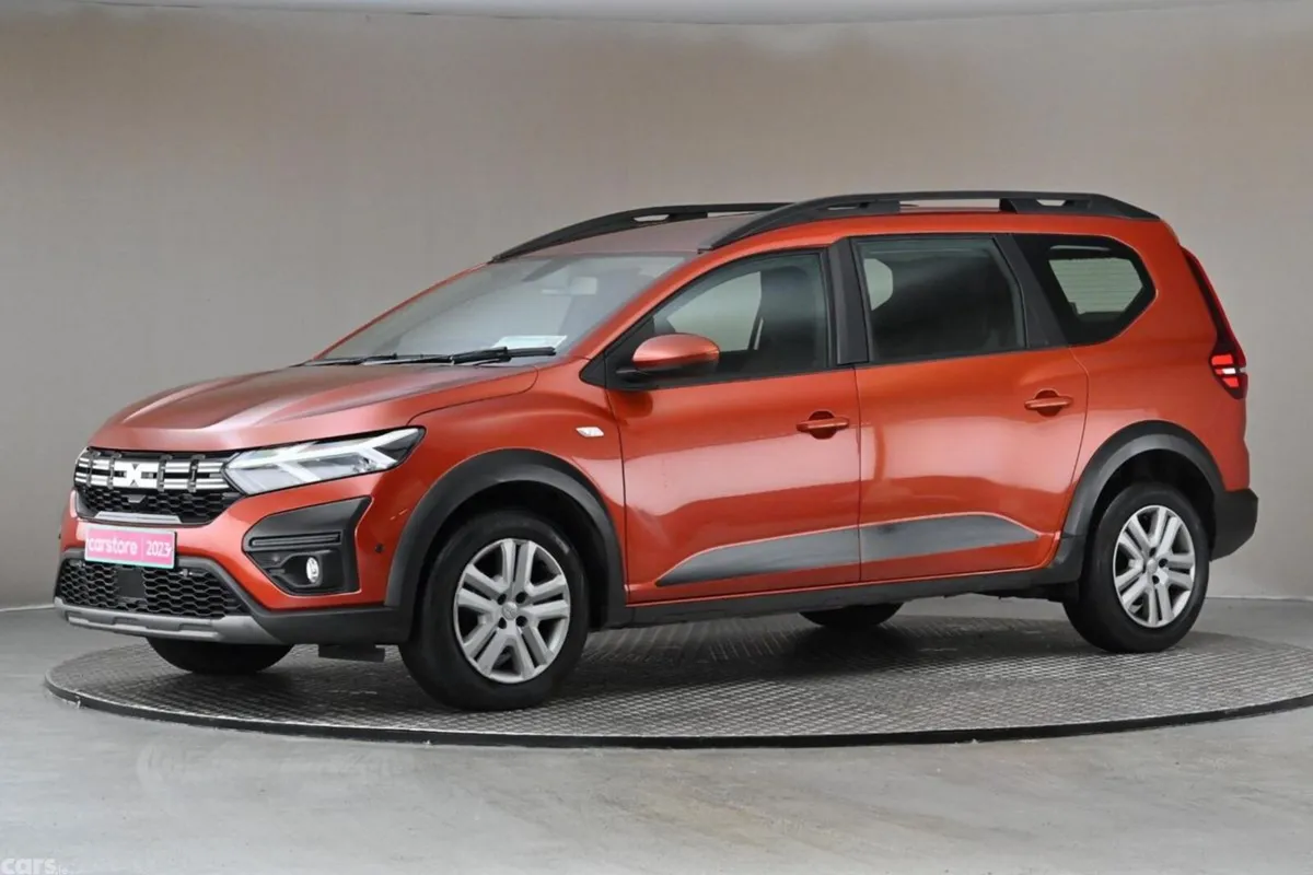 Dacia Jogger MPV, Petrol, 2023, Brown