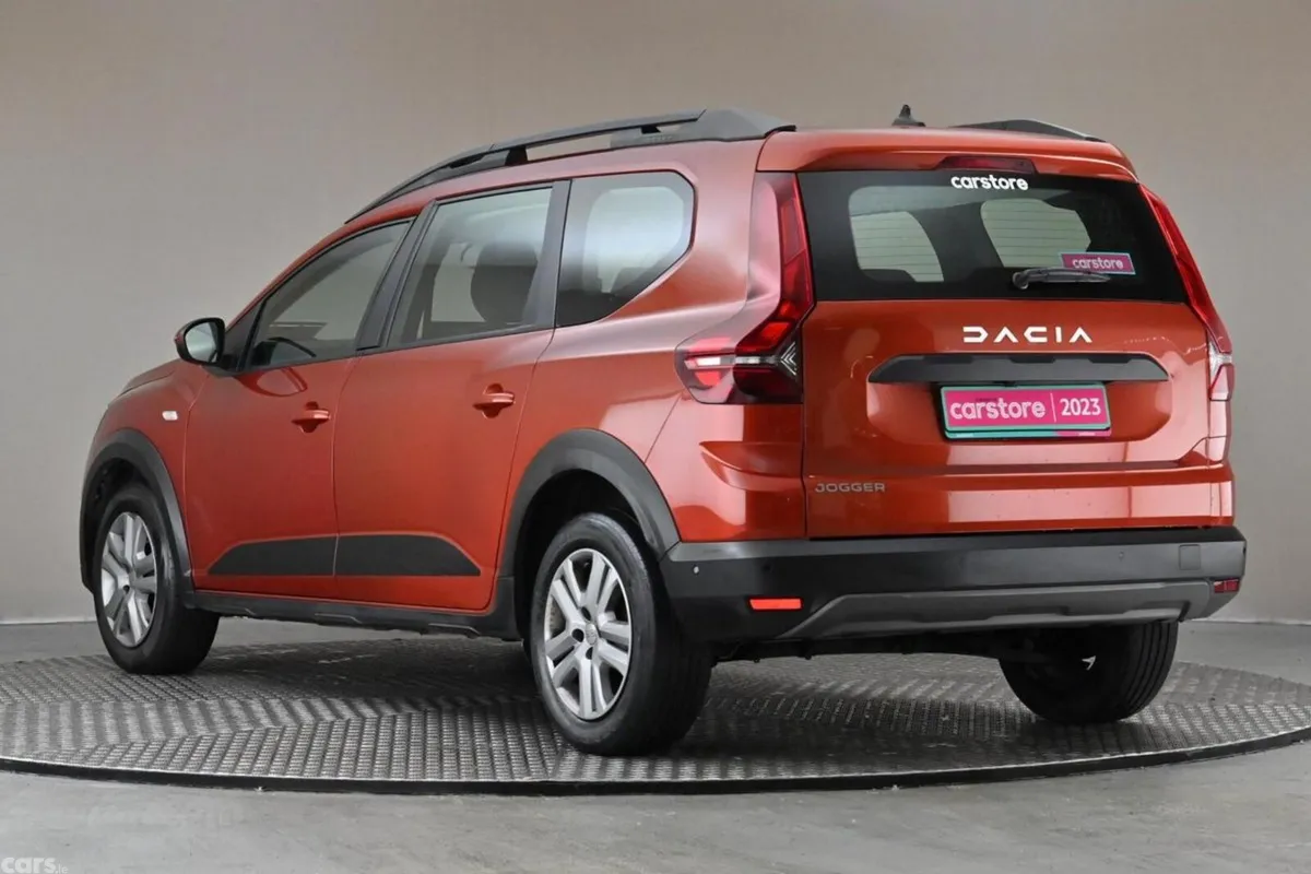 Dacia Jogger MPV, Petrol, 2023, Brown