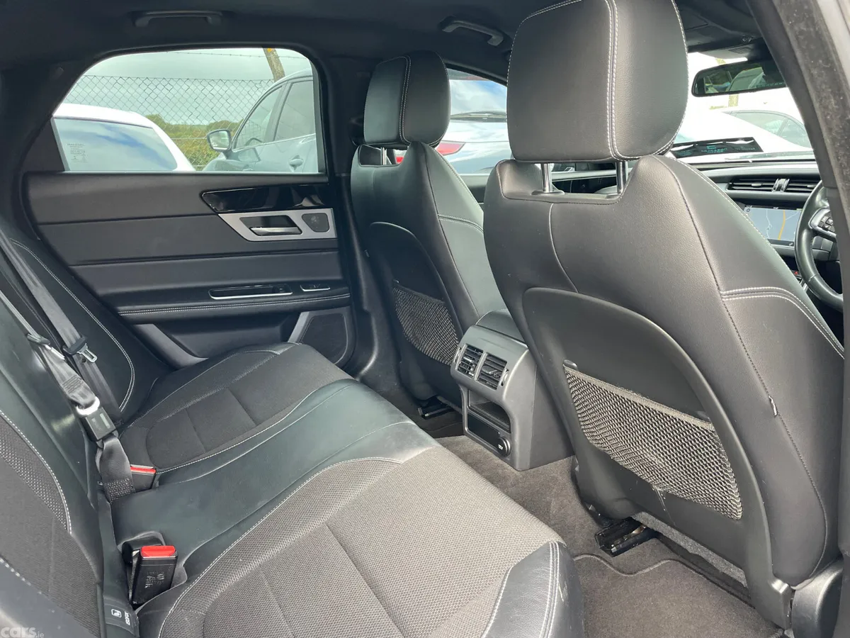 Jaguar XF Saloon, Diesel, 2017, Black