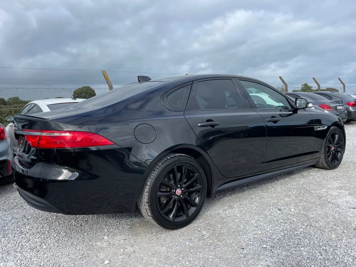 Jaguar XF Saloon, Diesel, 2017, Black
