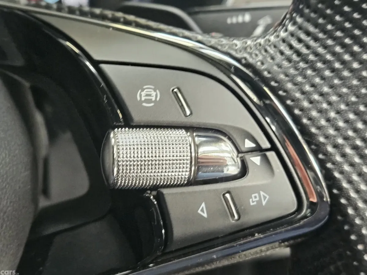 Skoda Octavia Estate, Petrol Hybrid, 2022, White