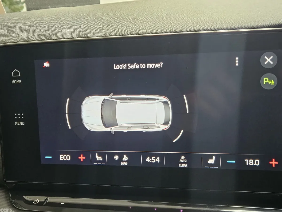 Skoda Octavia Estate, Petrol Hybrid, 2022, White