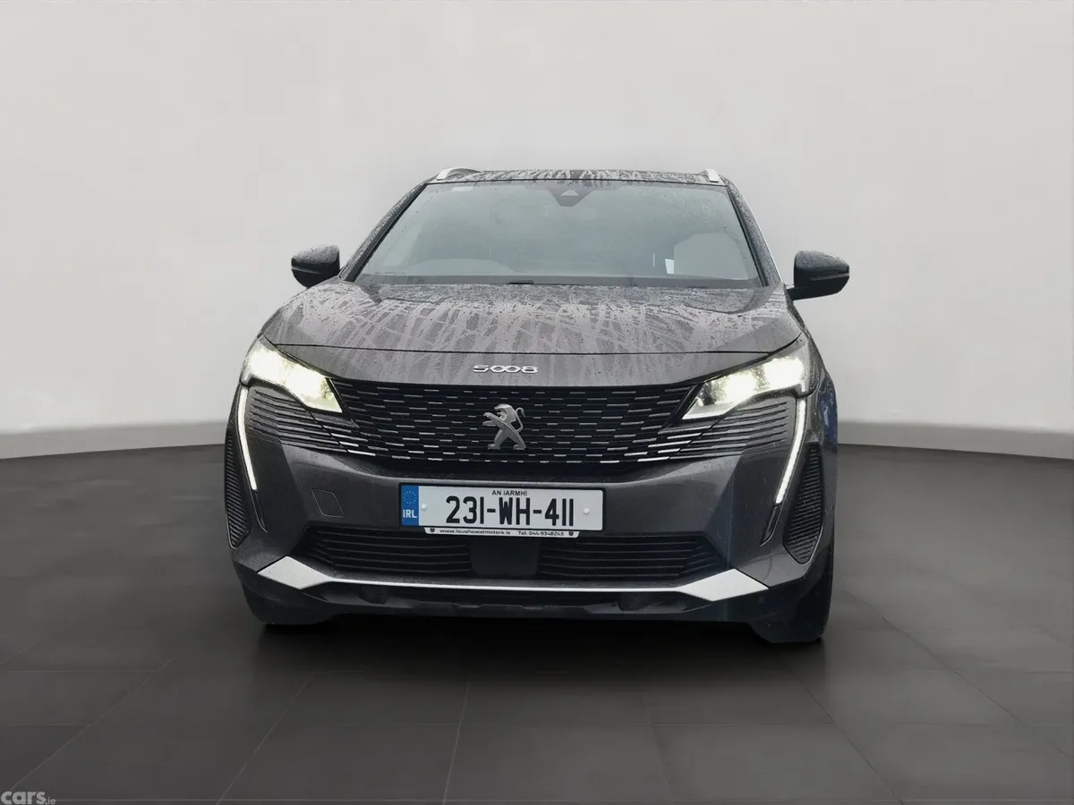 Peugeot 5008 MPV, Diesel, 2023, Grey