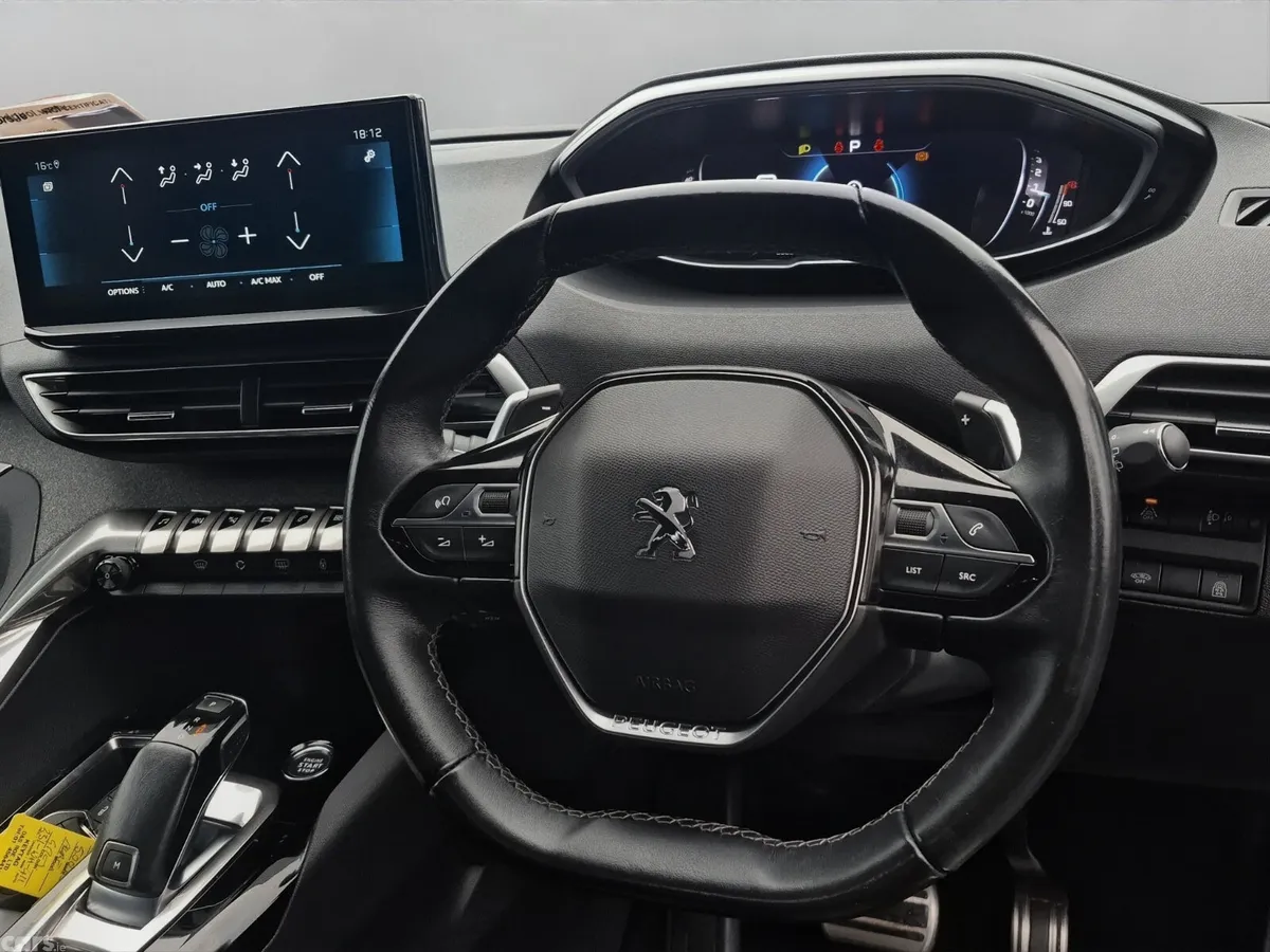Peugeot 5008 MPV, Diesel, 2023, Grey
