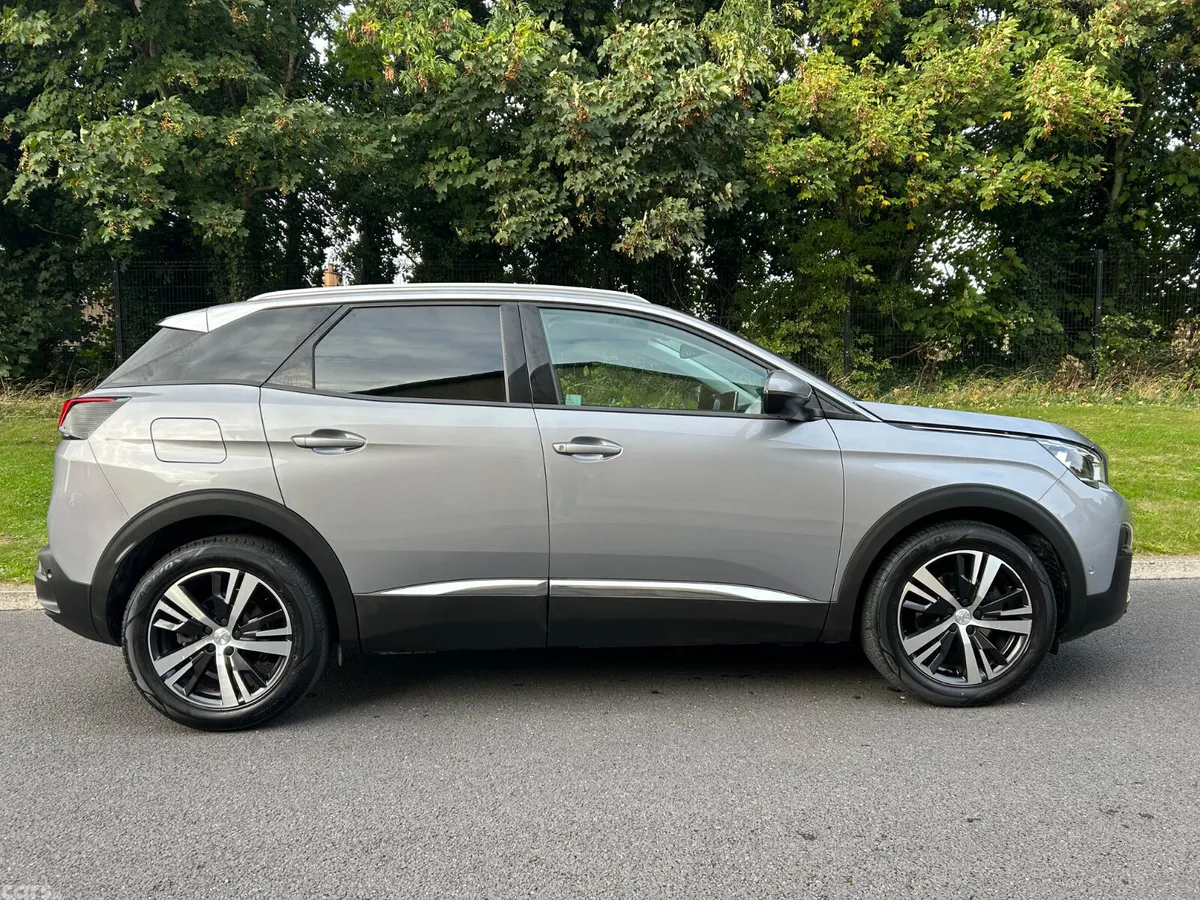 Peugeot 3008 MPV, Petrol, 2020, Grey