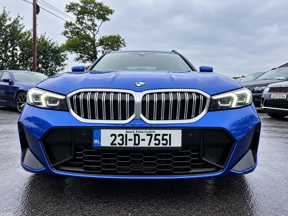 BMW 3-Series Estate, Petrol Plug-in Hybrid, 2023, Blue