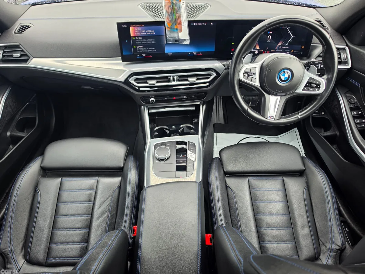 BMW 3-Series Estate, Petrol Plug-in Hybrid, 2023, Blue