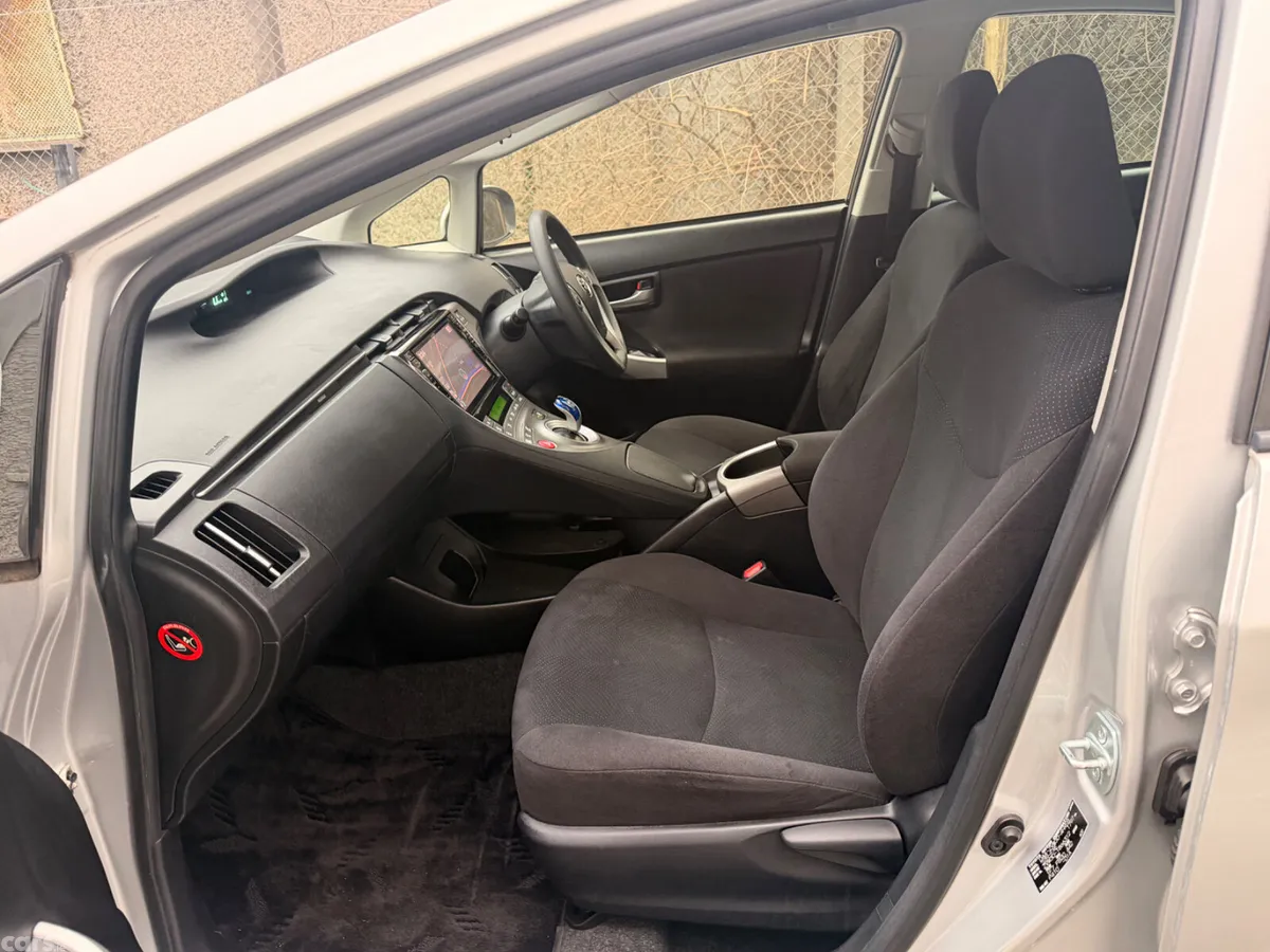 Toyota Prius Hatchback, Petrol Hybrid, 2015, Silver