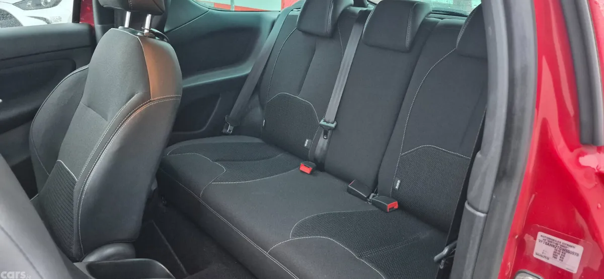 Citroen DS 3 Hatchback, Petrol, 2016, Red