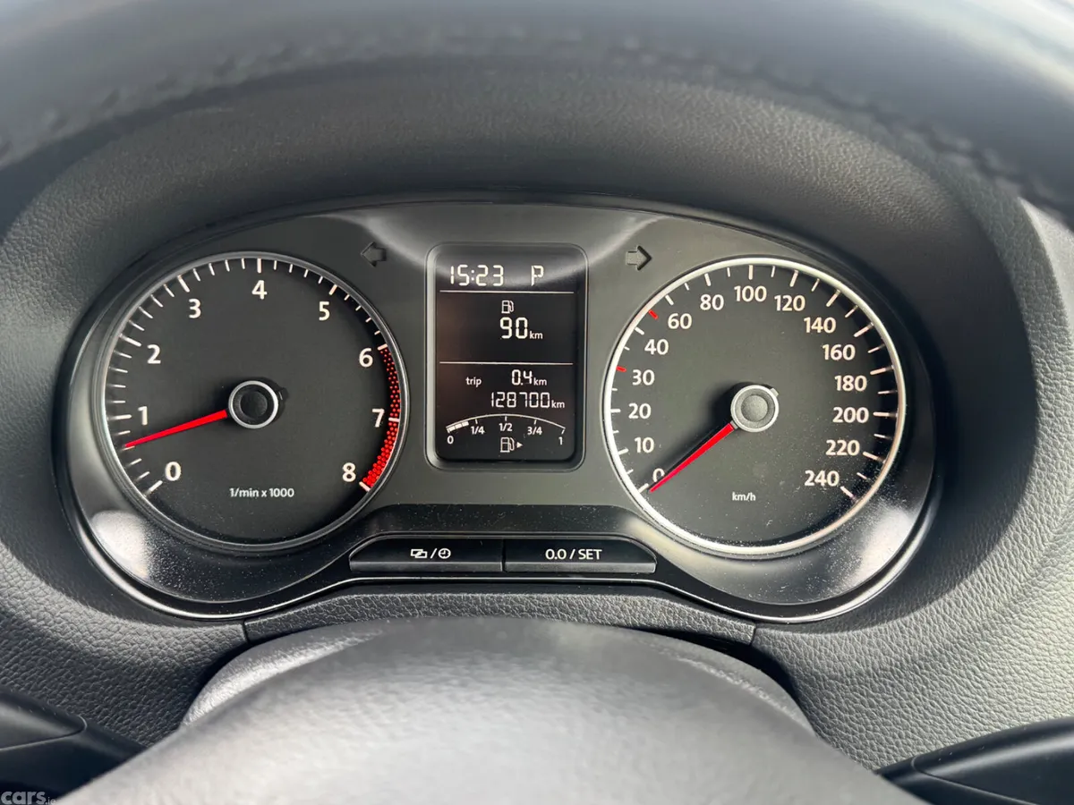 Volkswagen Polo Hatchback, Petrol, 2013, Blue