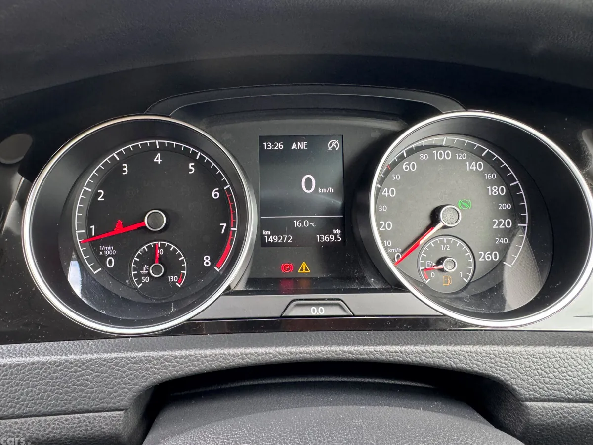 Volkswagen Golf Hatchback, Petrol, 2015, White