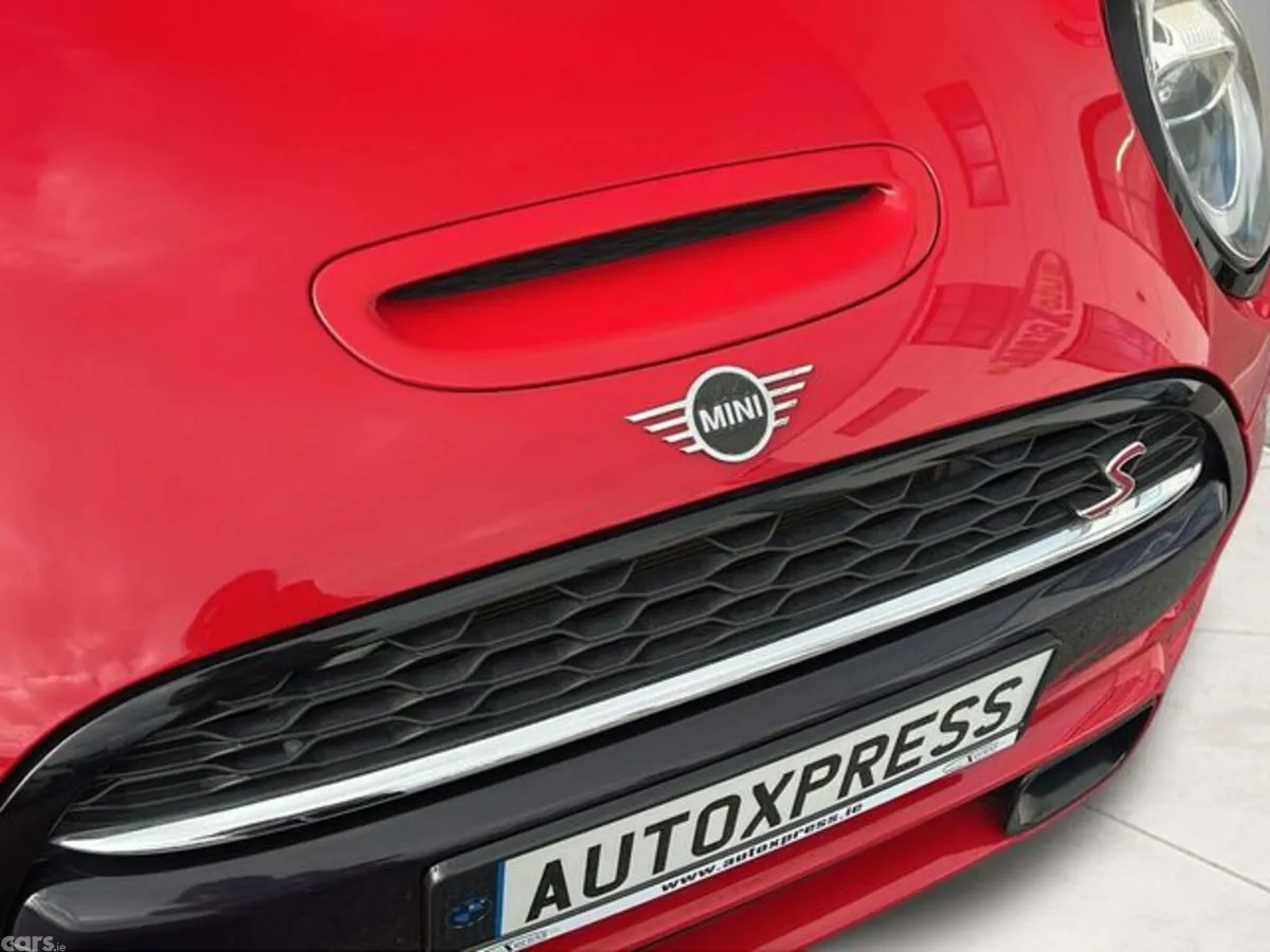 Mini Cooper Hatchback, Diesel, 2020, Red