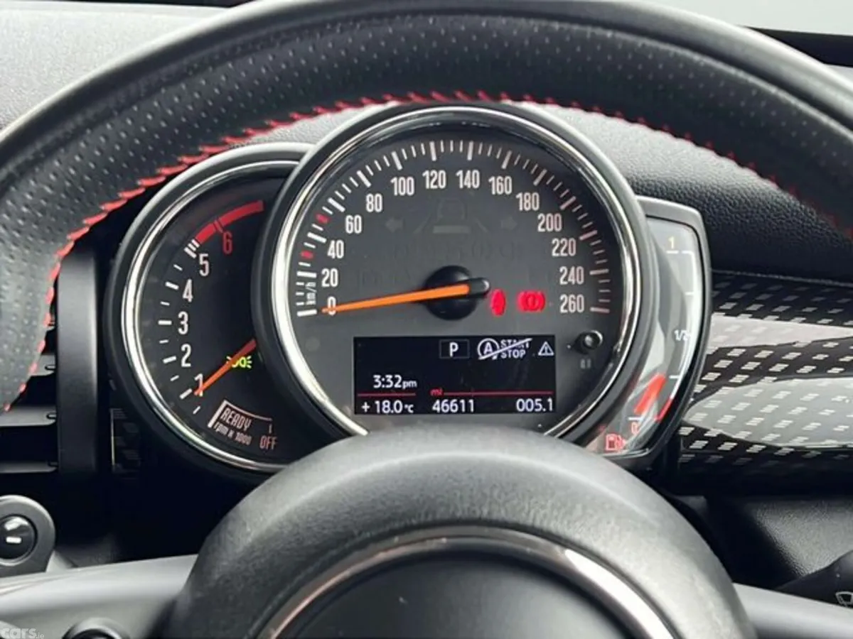Mini Cooper Hatchback, Diesel, 2020, Red