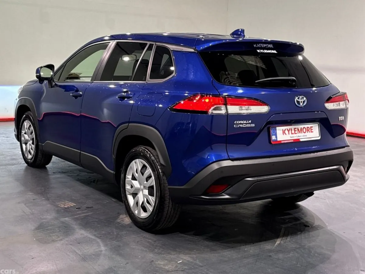 Toyota Corolla Cross SUV, Petrol Hybrid, 2023, Blue