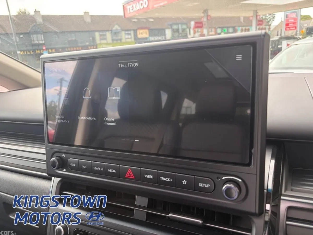 Hyundai Staria Minibus, Electric, 2027, Grey
