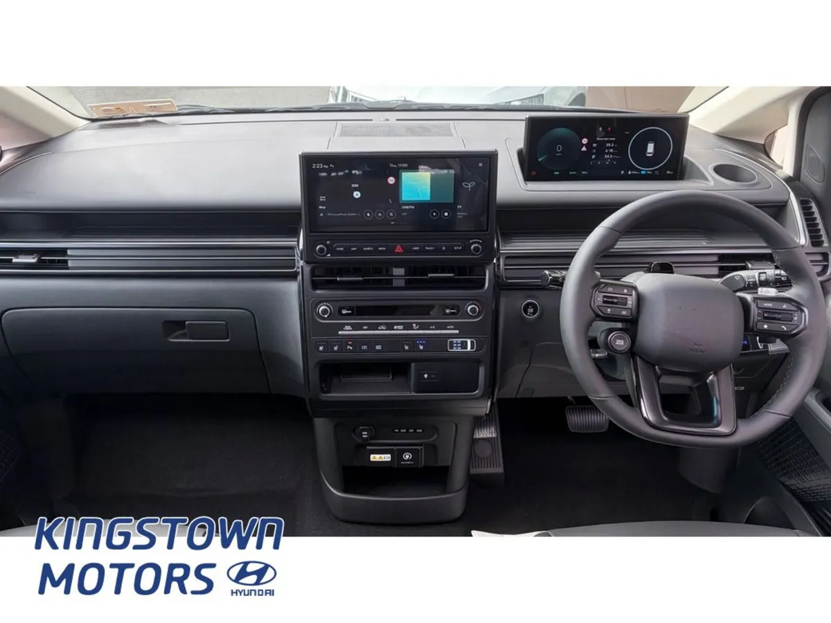 Hyundai Staria Minibus, Electric, 2027, Grey