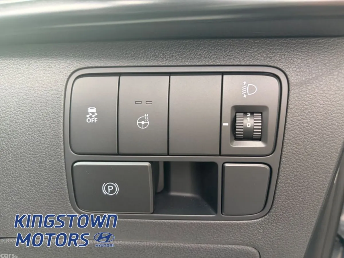 Hyundai Staria Minibus, Electric, 2027, Grey