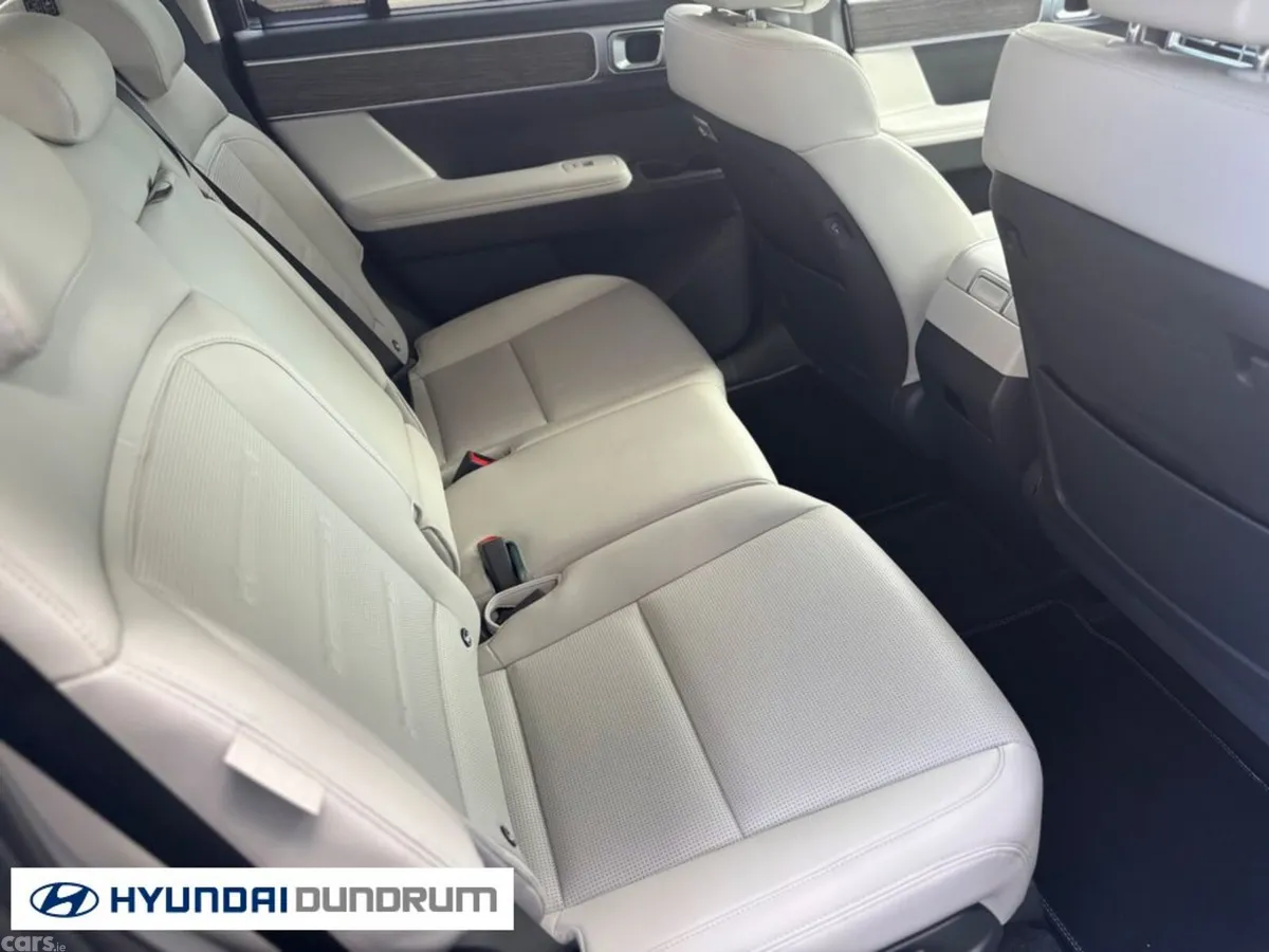 Hyundai Santa Fe Estate, Petrol Hybrid, 2025, Grey